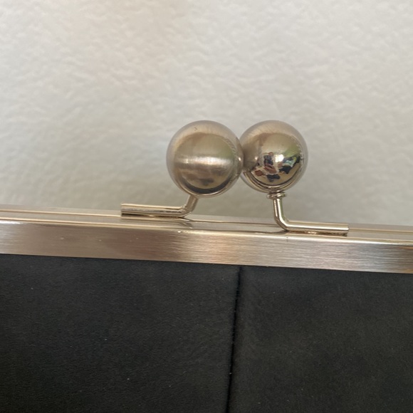 Pocketbook - Picture 3 of 9